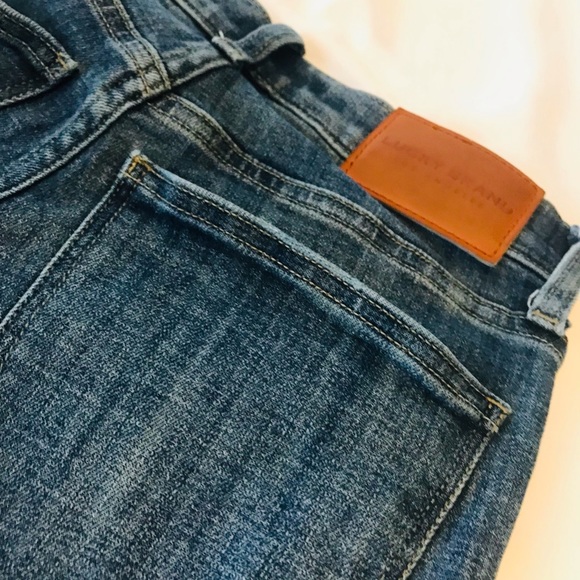 ☘️☘️LUCKY BRAND JEANS - MID RISE AVA SKINNY☘️☘️ - Picture 6 of 7